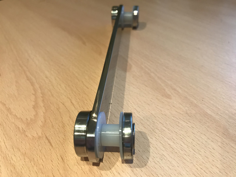 Стеклодержатель Inoxstore пластинчатый 23х200мм, шайба 25 мм, приварной, под стекло 8-10 мм, полированный, AISI 304