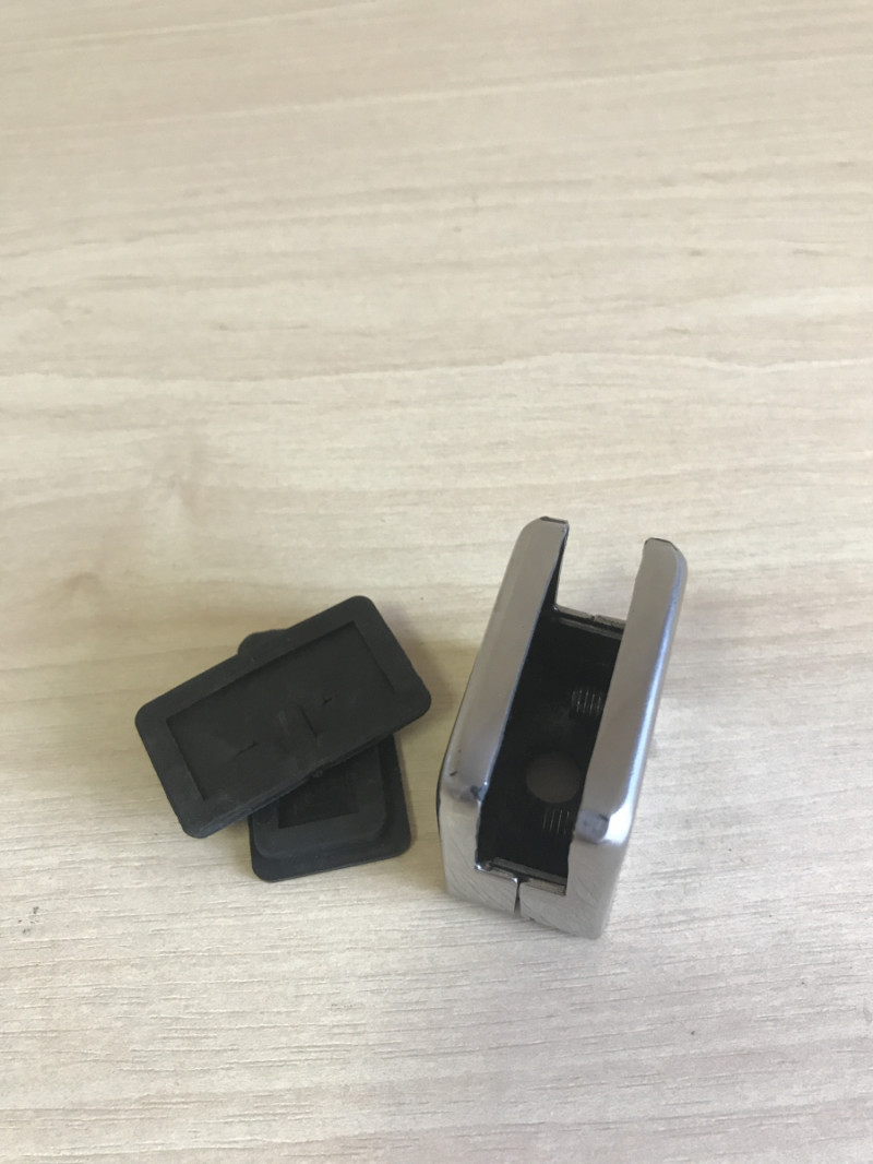 Стеклодержатель Inoxstore штампованный квадратный 45х45х25 мм / Ø 38,1 мм, под стекло 8 мм, полированный, AISI 304