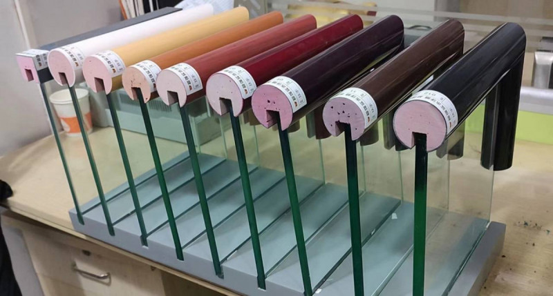 Поручень  ПВХ на стекло 12 мм