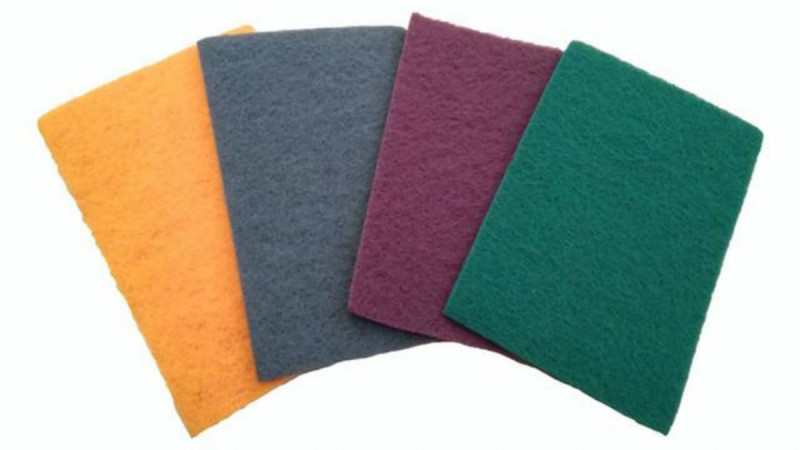 Скотч брайт из нетканного материала (сатинка) Р1200