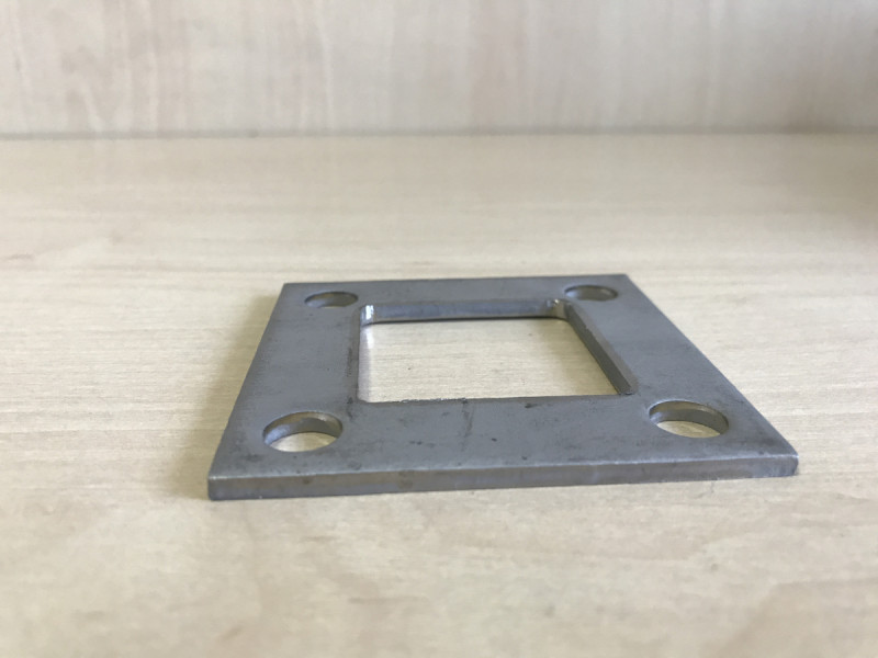 Фланец Inoxstore 100х100х3 мм / 50х50 м, отверстия М10 мм, приварной, AISI 304