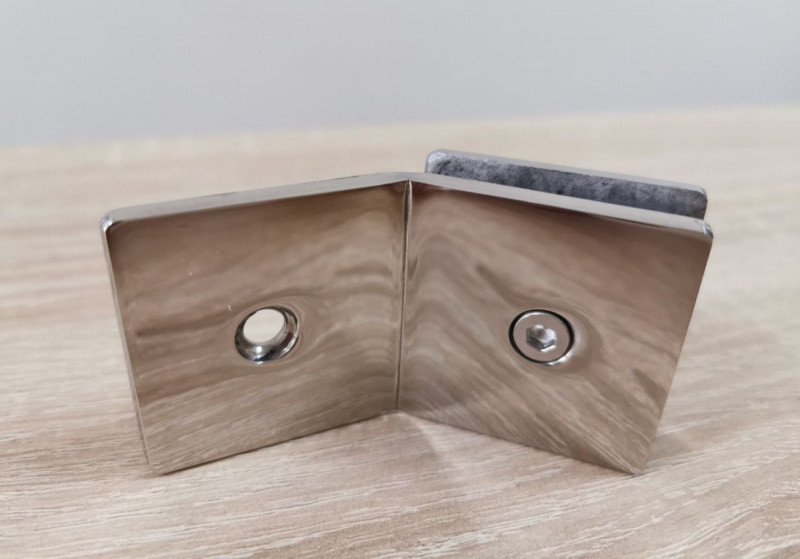 Крепление стекло-стена Inoxstore 45х90х4 мм на 135°, полированный, AISI 304