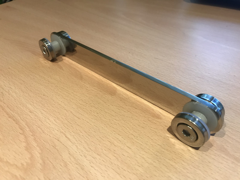 Стеклодержатель Inoxstore пластинчатый 23х200мм, шайба 25 мм, приварной, под стекло 8-10 мм, полированный, AISI 304