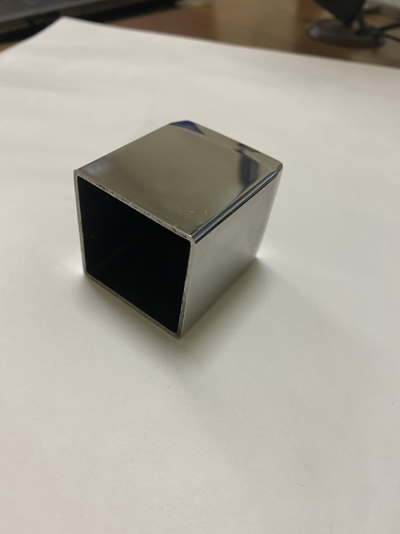 Заглушка для деревянного поручня Inoxstore 40х40 мм, полированная, AISI 304