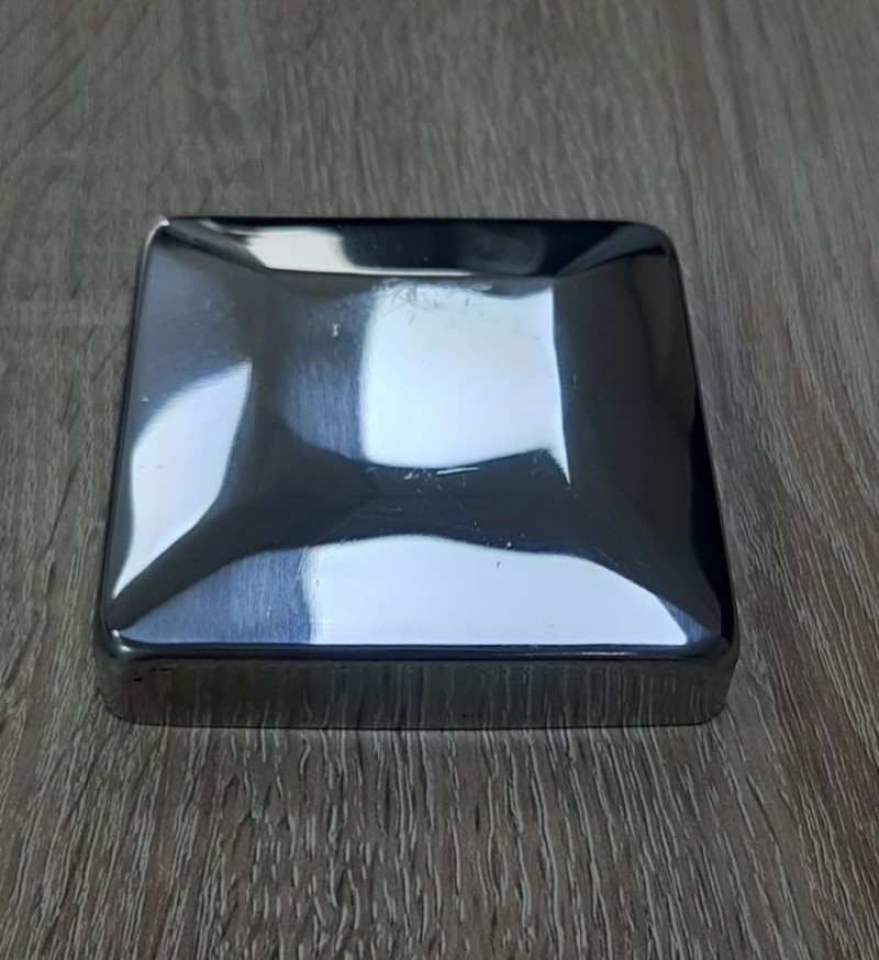 Декоративная крышка Inoxstore "Модерн" 80х80х0,8 мм Ф0мм, полированная, AISI 304