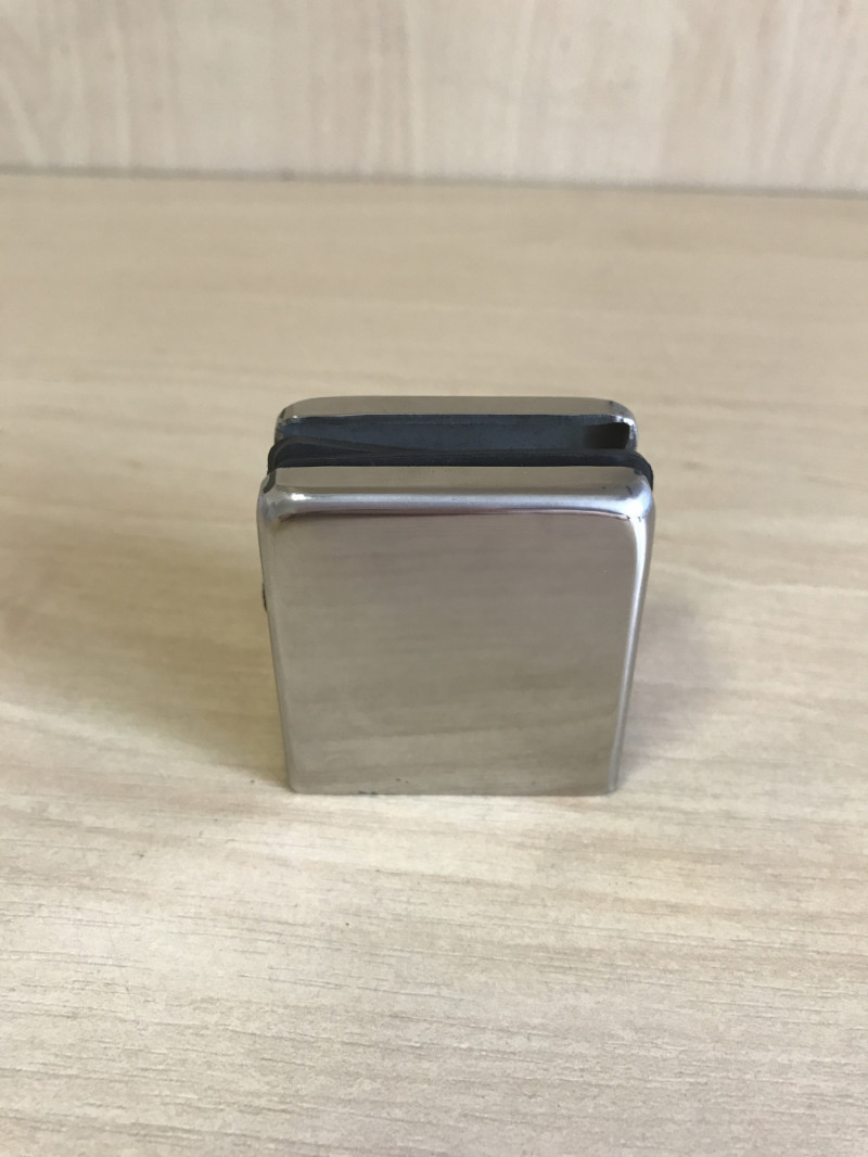 Стеклодержатель Inoxstore штампованный квадратный 45х45х25 мм / Ø 38,1 мм, под стекло 8 мм, полированный, AISI 304