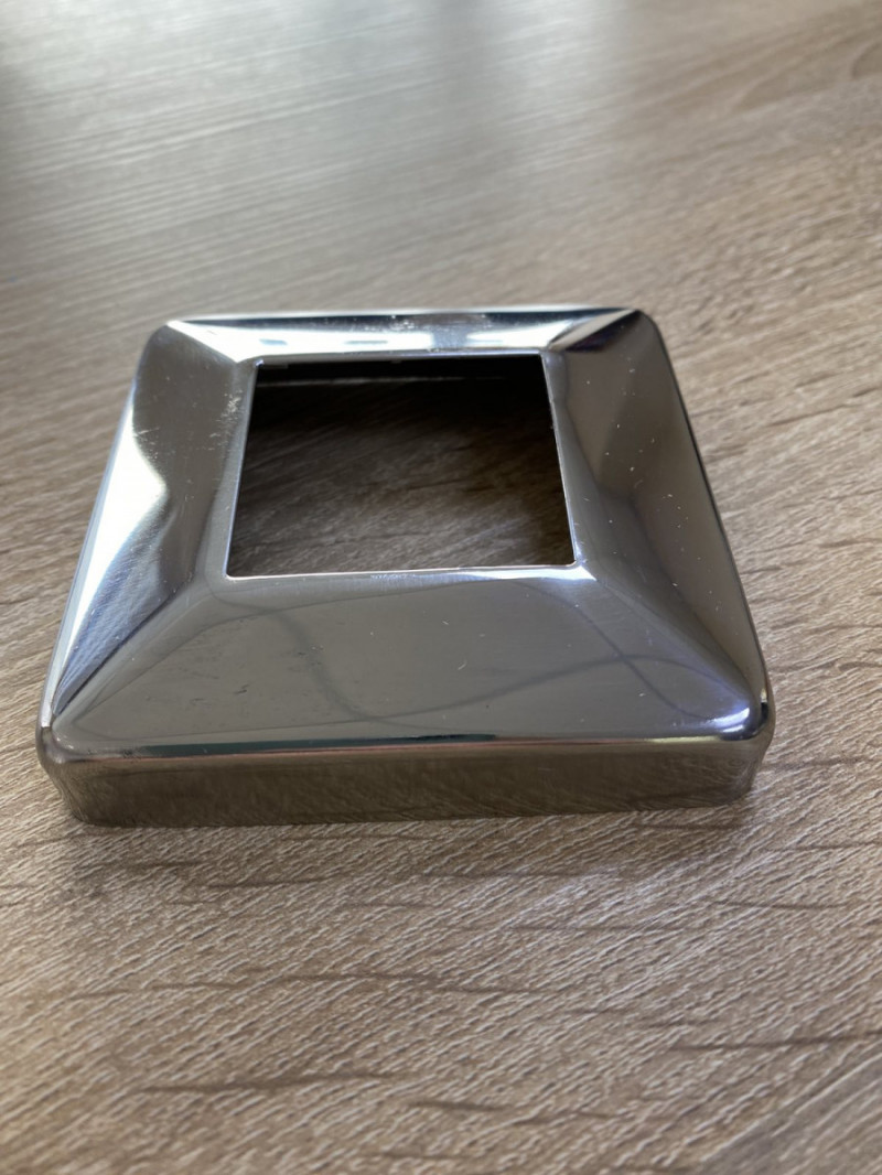 Декоративная крышка Inoxstore "Модерн", 80х80х0,8 мм под трубу 40х40 мм, полированная, AISI 304