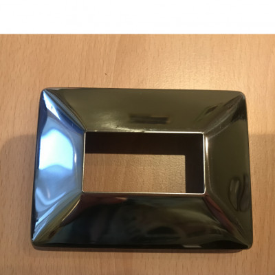 Декоративная крышка Inoxstore "Пирамида" 100х80х0,8 мм под трубу 60х40 мм, полированная, AISI 304