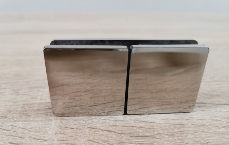 Соединитель стекла Inoxstore 45х90х4 мм на 180°, полированный, AISI 304