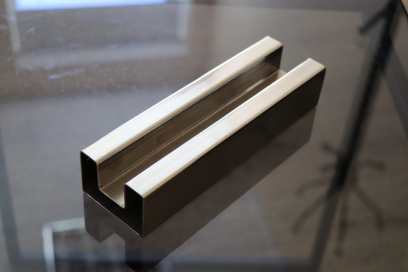 Поручень на стекло профильный 60х40 мм с пазом 24х24 мм, САТИН, AISI 304